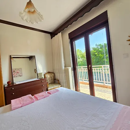 Lace Elegance Апартаменты