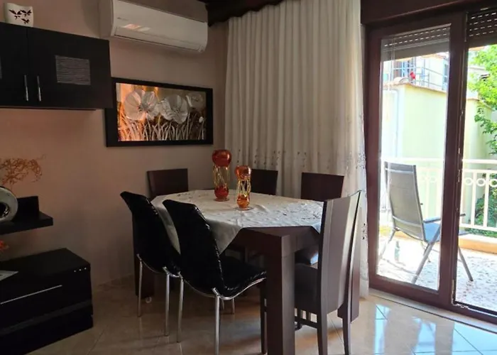 Lace Elegance * 萨索斯