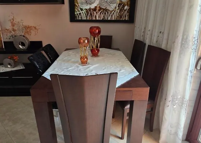 Lace Elegance 萨索斯