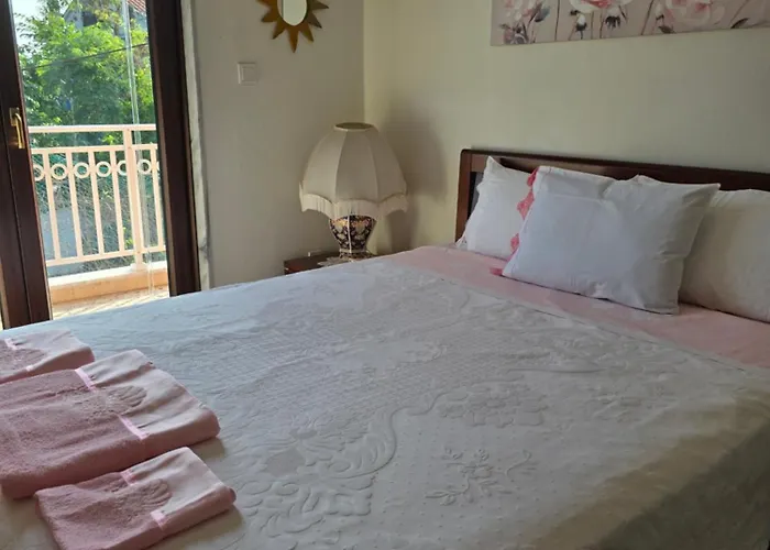 Apartman Lace Elegance